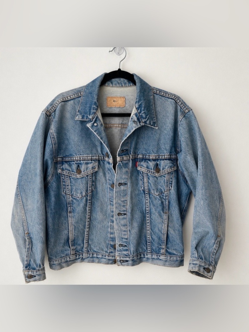 Levi’s Vintage Denim Trucker Jacket Light Wash Distressed Cropped Oversized